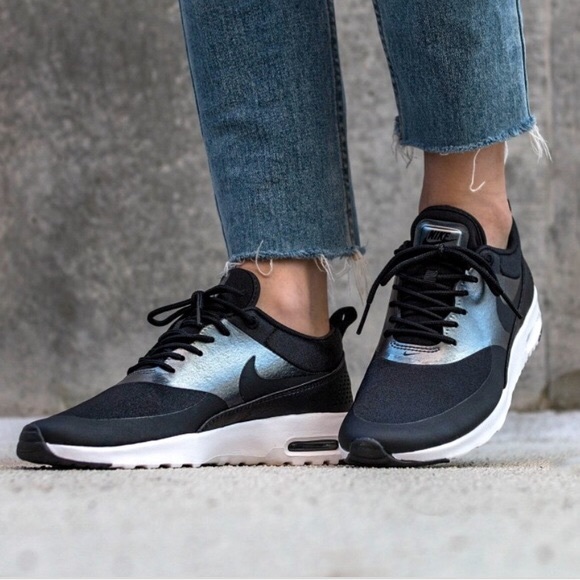 Nike air max Thea knit ?? NWT Nike air max Thea knit ?? NWT
